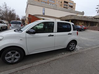 2019 Toyota Passo III Рестайлинг, белый, 999999 рублей, вид 4