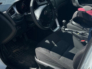 2012 Kia Ceed II, белый, 735000 рублей, вид 5