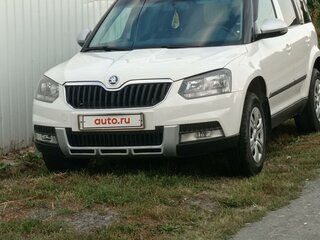 2015 Skoda Yeti I Рестайлинг, белый, 1420000 рублей, вид 2