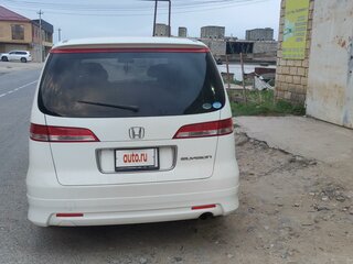 2006 Honda Elysion I, белый, 1350000 рублей, вид 2
