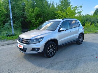 2011 Volkswagen Tiguan I, серебристый, 888000 рублей, вид 1