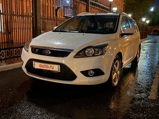 2010 Ford Focus II Рестайлинг, белый, 670000 рублей, вид 2