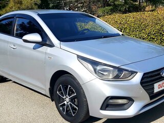 2018 Hyundai Solaris II, серебристый, 1330000 рублей, вид 2
