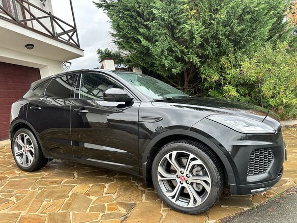 2018 Jaguar E-Pace I, чёрный, 3800000 рублей - вид 9