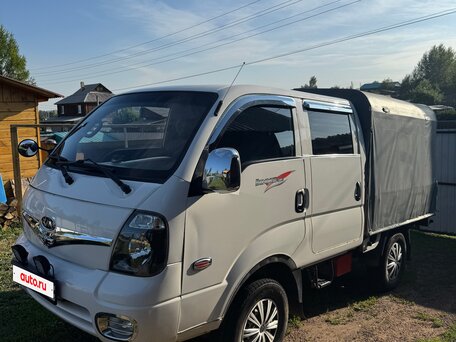 2010 Kia Bongo, белый, 1550000 рублей, вид 3