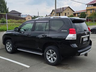 2010 Toyota Land Cruiser Prado 150 Series, чёрный, 4200000 рублей, вид 4