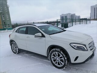 2015 Mercedes-Benz GLA 200 I (X156), белый, 1800000 рублей, вид 3