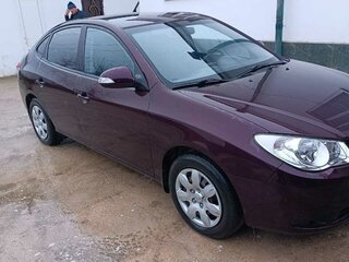 2010 Hyundai Elantra IV (HD), пурпурный, 1000000 рублей, вид 5