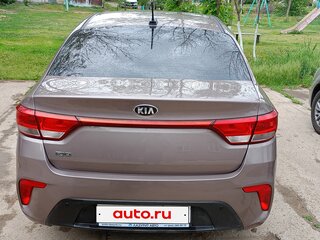 2020 Kia Rio IV, коричневый, 1700000 рублей, вид 2