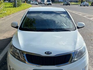 2013 Kia Rio 4-speed III, белый, 1030000 рублей, вид 2