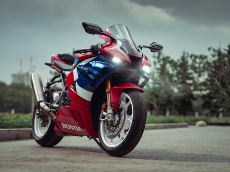 2020 Honda CBR 1000 RR/RA Fireblade, красный, 2150000 рублей, вид 3