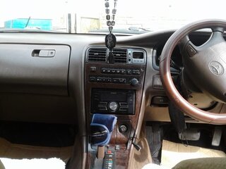 1995 Toyota Mark II VII (X90), белый, 900000 рублей, вид 5