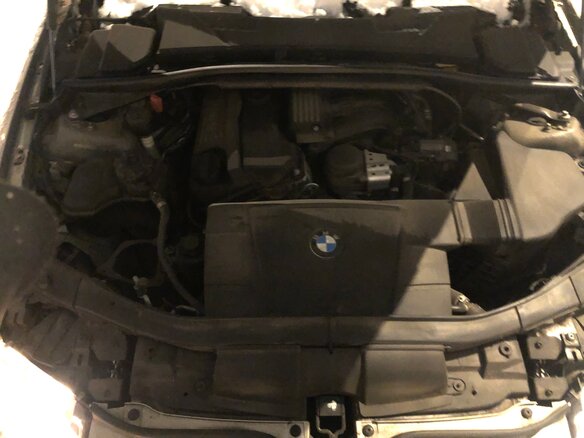 2010 BMW 3 серии 320i V (E90/E91/E92/E93) Рестайлинг, серый, 1400000 рублей - вид 11