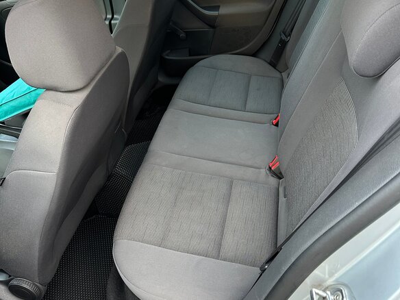 2008 Volkswagen Golf V, серебристый, 800000 рублей - вид 12