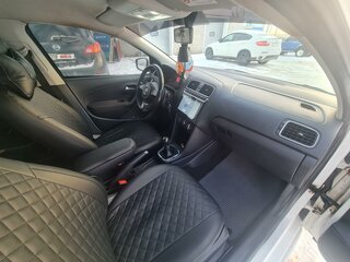 2012 Volkswagen Polo V, белый, 1050000 рублей, вид 5
