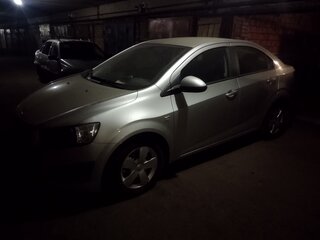 2012 Chevrolet Aveo II, серебристый, 2100000 рублей, вид 1