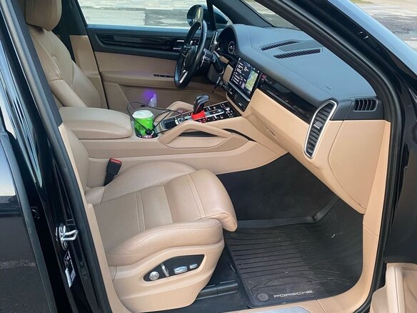 2019 Porsche Cayenne III, чёрный, 6050000 рублей - вид 4