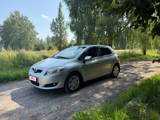 2007 Toyota Auris I, серебристый, 530000 рублей, вид 1