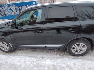 2015 Mitsubishi Outlander III Рестайлинг 2, чёрный, 1945000 рублей, вид 4