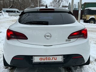 2012 Opel Astra GTC J Рестайлинг, белый, 850000 рублей, вид 4
