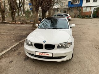 2010 BMW 1 серии 116i I (E81/E82/E87/E88) Рестайлинг, белый, 1000000 рублей, вид 1
