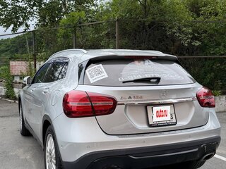 2017 Mercedes-Benz GLA 180 I (X156), бежевый, 1700000 рублей, вид 3