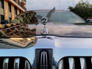 2003 Lincoln Town Car III Рестайлинг, чёрный, 900000 рублей, вид 4