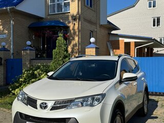 2013 Toyota RAV4 IV (XA40), белый, 2000000 рублей, вид 1