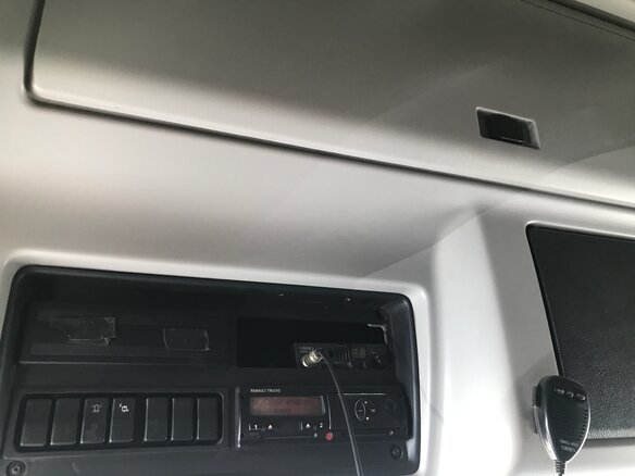 2011 Renault Premium, красный, 2400000 рублей - вид 6
