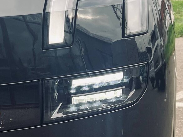 2026 Lynk & Co 900, чёрный - вид 15