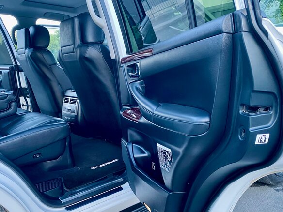 2014 Lexus LX 570 III Рестайлинг, белый, 5990000 рублей - вид 29