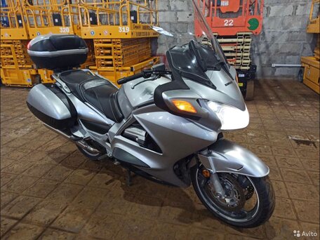 2006 Honda ST 1300, серебристый, 650000 рублей, вид 2