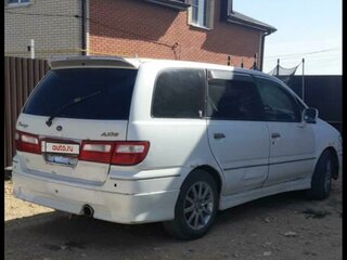 2000 Nissan Presage I, белый, 540000 рублей, вид 2