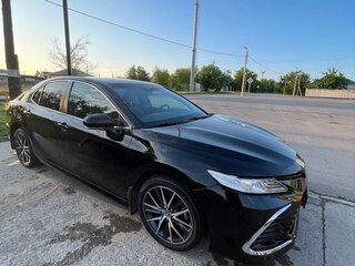 2018 Toyota Camry VIII (XV70), чёрный, 3200000 рублей, вид 4