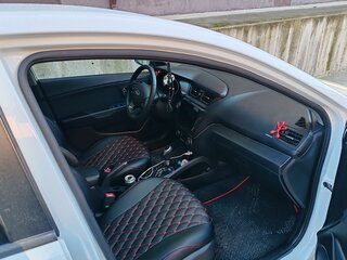 2014 Kia Rio 6-speed III, белый, 1500000 рублей, вид 5