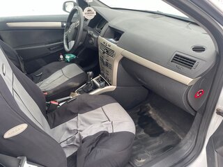 2007 Opel Astra H, белый, 300000 рублей, вид 3