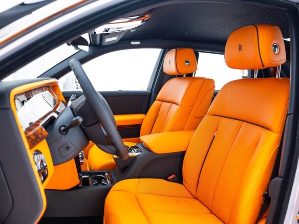 2023 Rolls-Royce Phantom Extended VIII Рестайлинг (Series II), серебристый, 50000000 рублей - вид 9