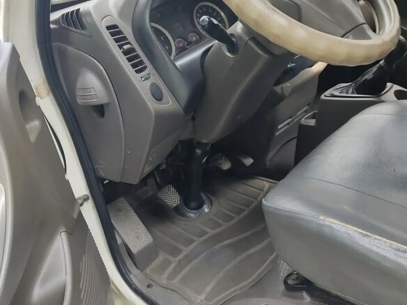 2009 Hyundai Porter II, серебристый, 850000 рублей - вид 2