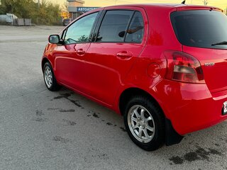 2007 Toyota Yaris II, красный, 585000 рублей, вид 4