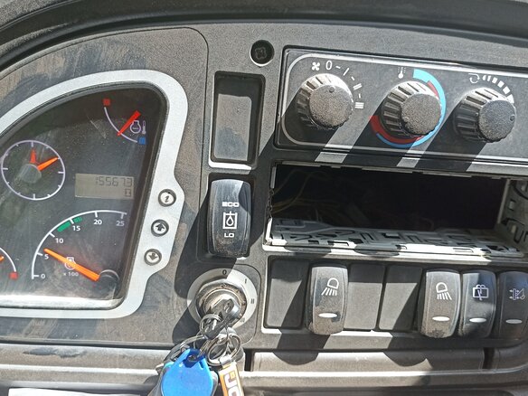 2013 JCB 3CX, жёлтый, 5250000 рублей - вид 32