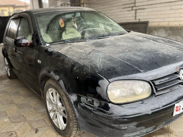 1998 Volkswagen Golf IV, чёрный, 160000 рублей