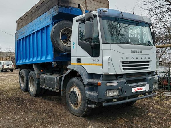 2007 Iveco Trakker, белый, 3050000 рублей - вид 1
