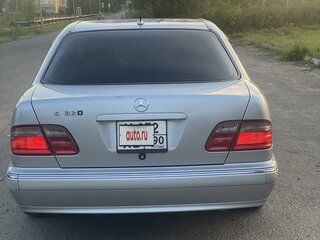 2000 Mercedes-Benz E-Класс 320 II (W210, S210) Рестайлинг, серый, 1350000 рублей, вид 4