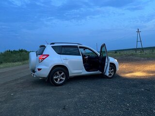 2012 Toyota RAV4 III (XA30) Рестайлинг, белый, 1830000 рублей, вид 4