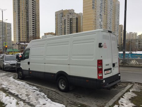 2011 Iveco Daily, белый, 1700000 рублей, вид 4