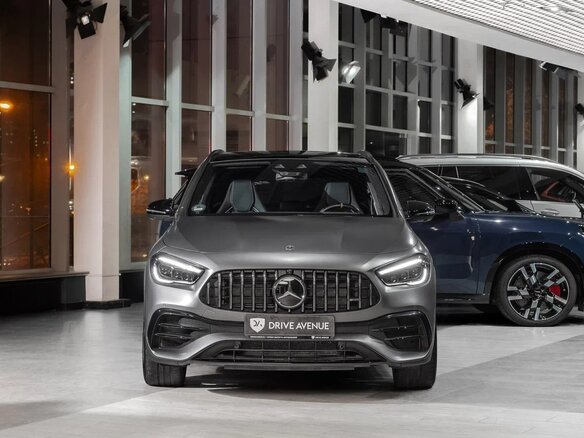 2022 Mercedes-Benz GLA AMG 45 S AMG II (H247), серый, 5950000 рублей - вид 1