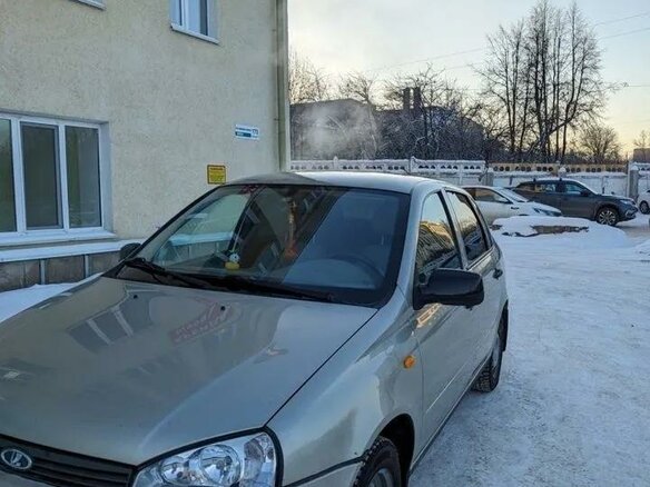 2010 Lada (ВАЗ) Kalina I, жёлтый, 300000 рублей