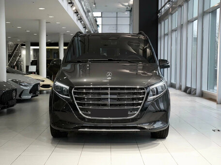 2026 Mercedes-Benz V-Класс Long 300 d длинный III (W447) Рестайлинг 2, чёрный, 11470000 рублей, вид 2