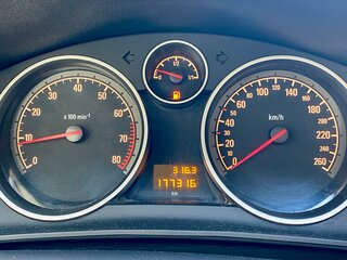 2010 Opel Astra H Рестайлинг, серый, 490000 рублей, вид 3