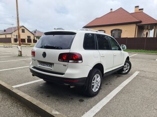 2008 Volkswagen Touareg I Рестайлинг, белый, 1550000 рублей, вид 4